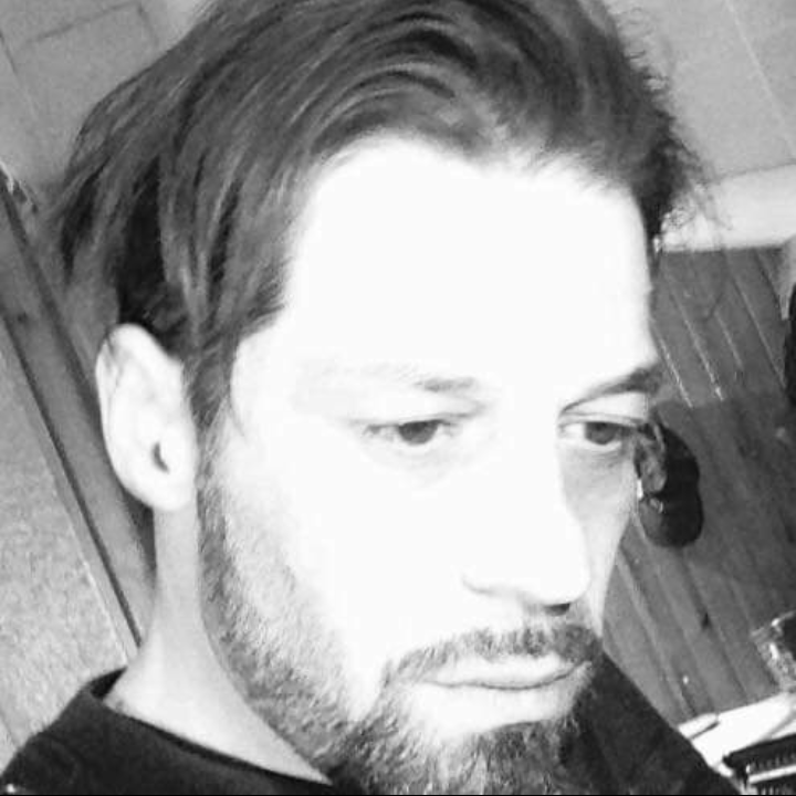 Profil de Isshak, 50 ans, Trav à Born