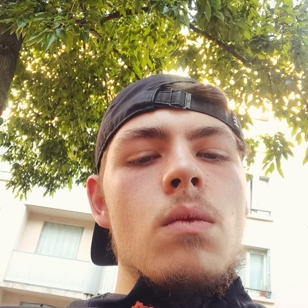 Profil de Damyan, 20 ans, Trav à Hachiville