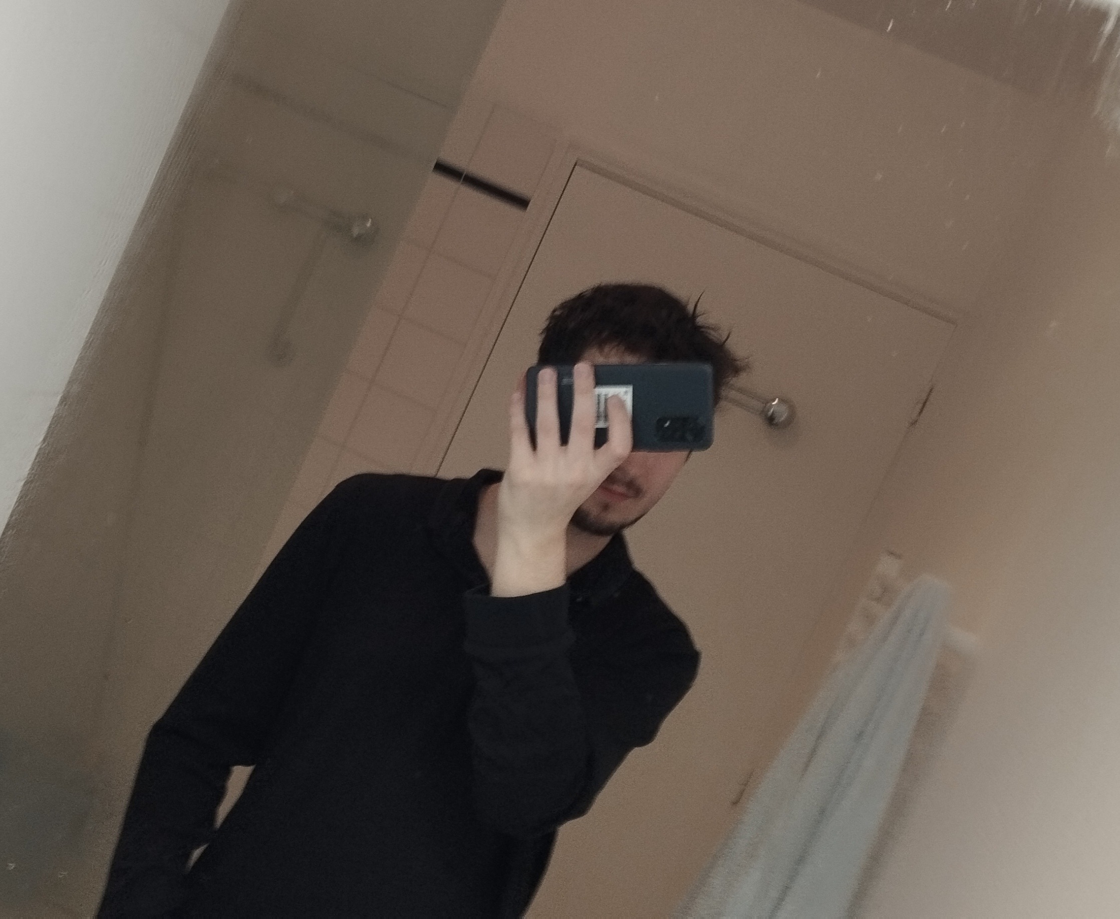 Profil de Najim, 21 ans, Trav à Brachtenbach